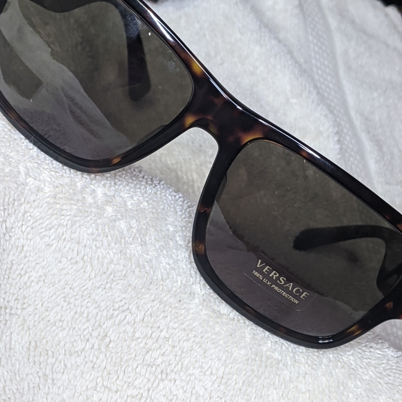Versace sunglasses for men - Picture 2 of 9